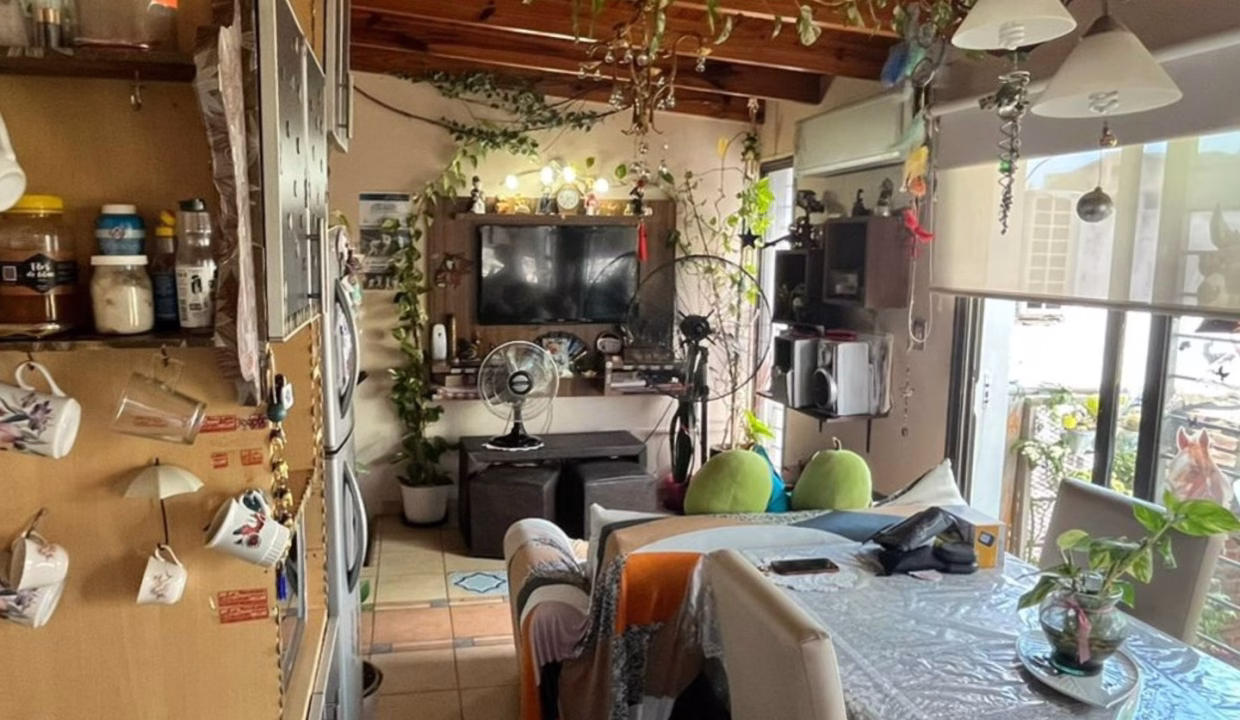 Dpto Planta alta con cochera4