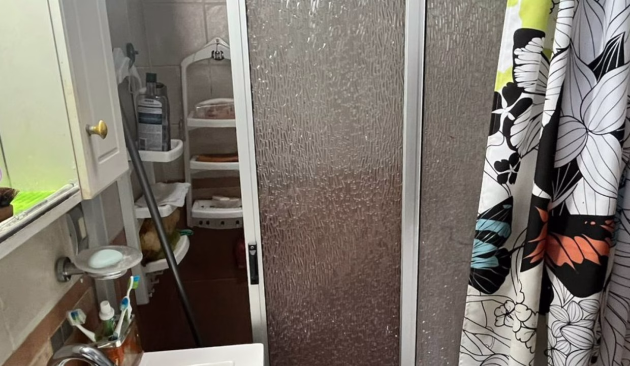 Dpto Planta alta con cochera8